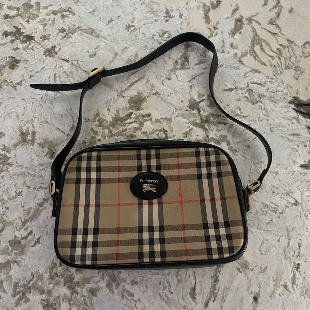VINTAGE Nova Check Burberry Camera Bag